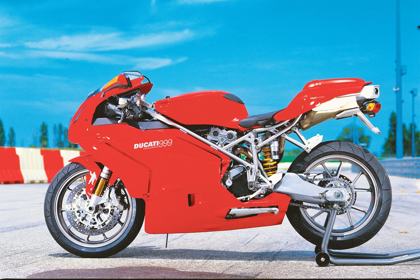Ducati 999 2005: What You Need to Know Before You Buy This Used Bike.