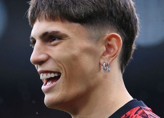 Garnacho Earrings: Where to Buy Them Online Now?