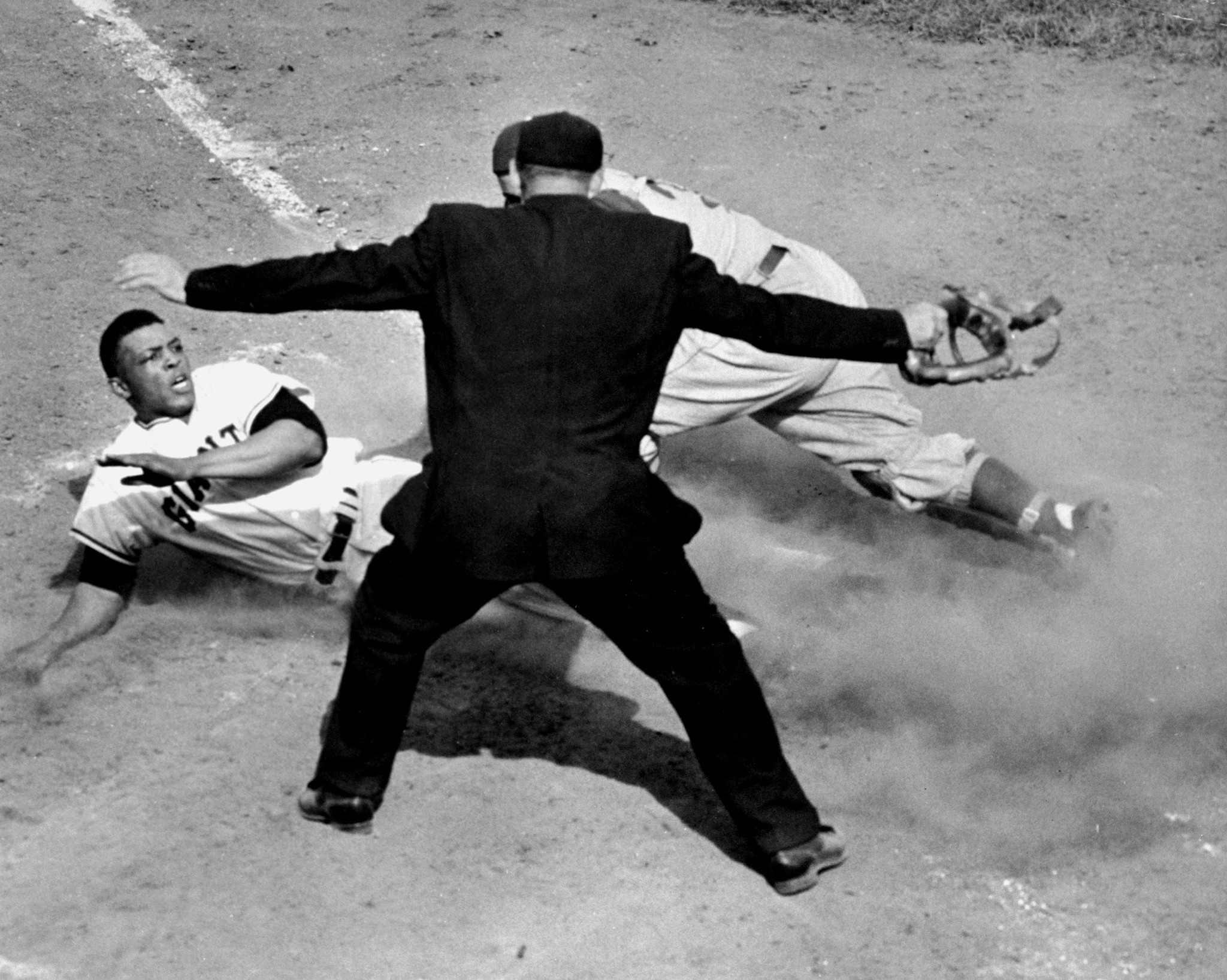 Cool Pictures in the 1960s: Check Out These Awesome Photos From Back in the Day