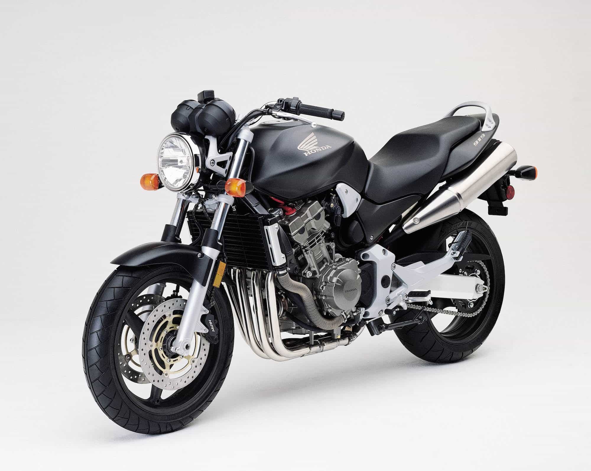 Honda 900 Hornet Top Speed: How Fast Can This Streetfighter Really Go on the Road?