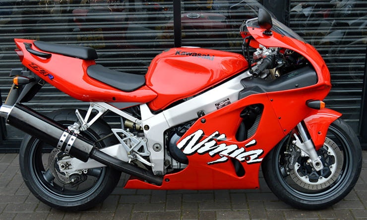 1996 ZX7R: Your Guide to Owning a Classic! Learn All About It