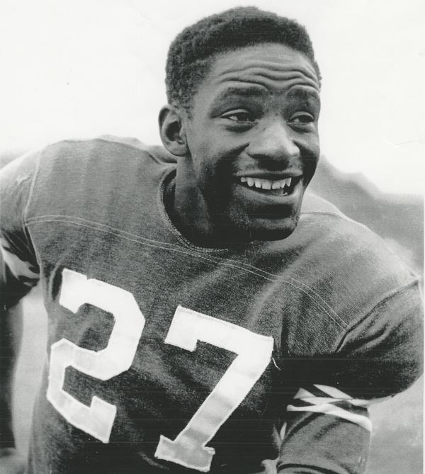 Who is Willie Thrower? The Story of a Football Pioneer You Should Know