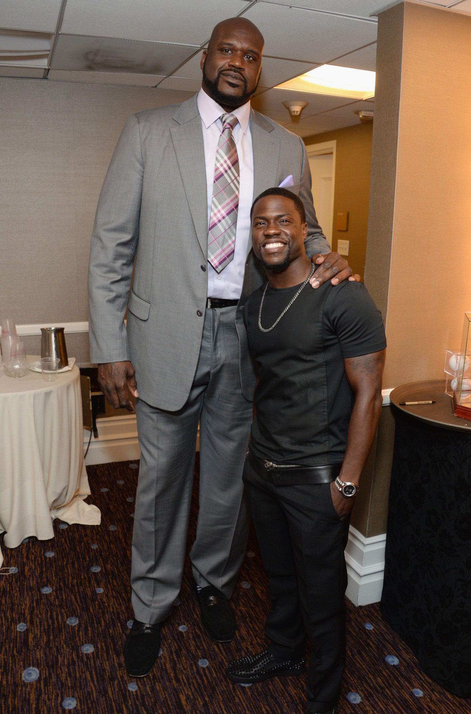 Shaq & Kevin Hart Height Difference (These Pictures Are Hilarious)