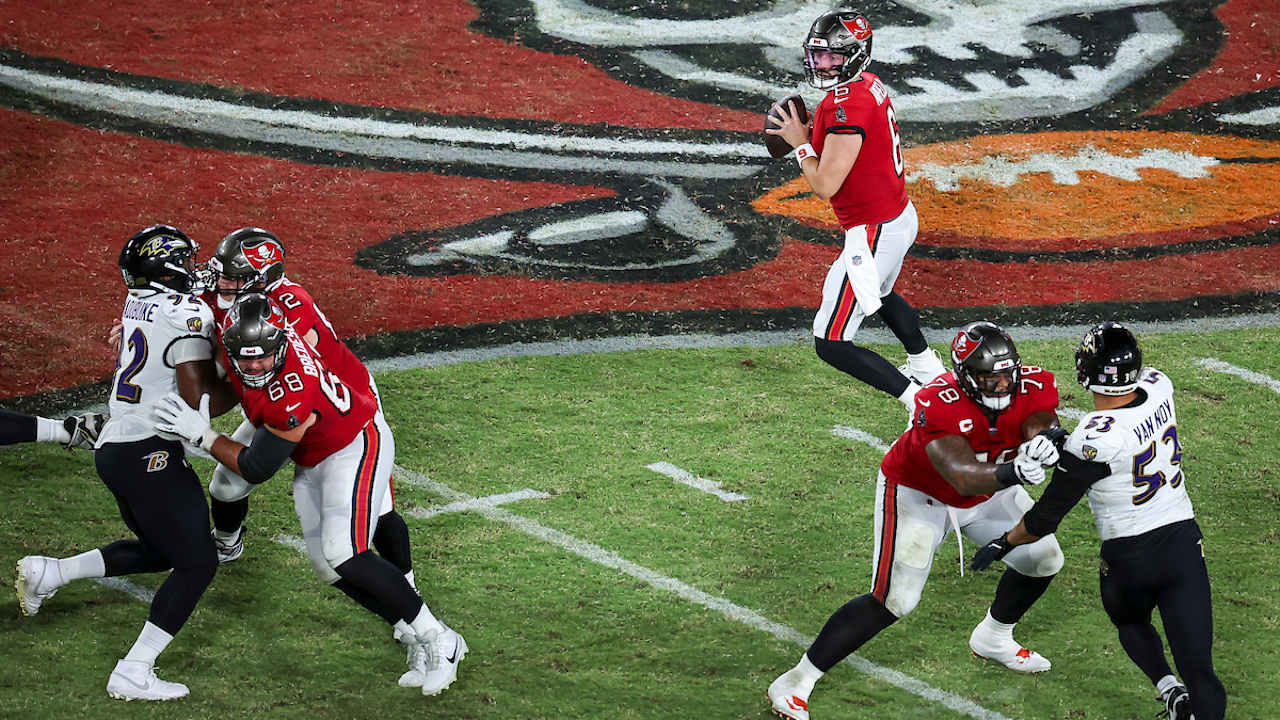 Looking for the score of the Bucs game? Heres a quick guide to finding live scores and game highlights.