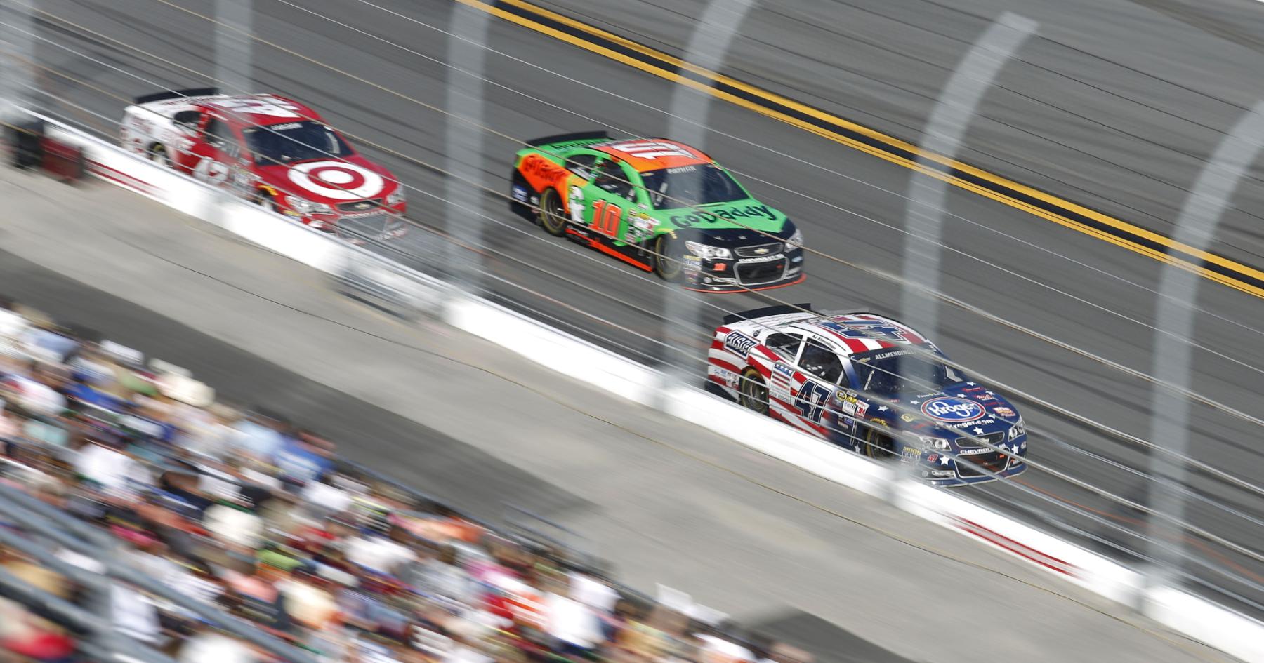 Average Speed of NASCAR Cars: Everything You Need to Know in Simple Terms!