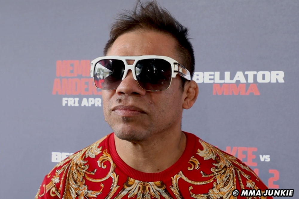 Eric Albarracin Glasses: Whats the Deal with His Eyewear Choice (Learn More)