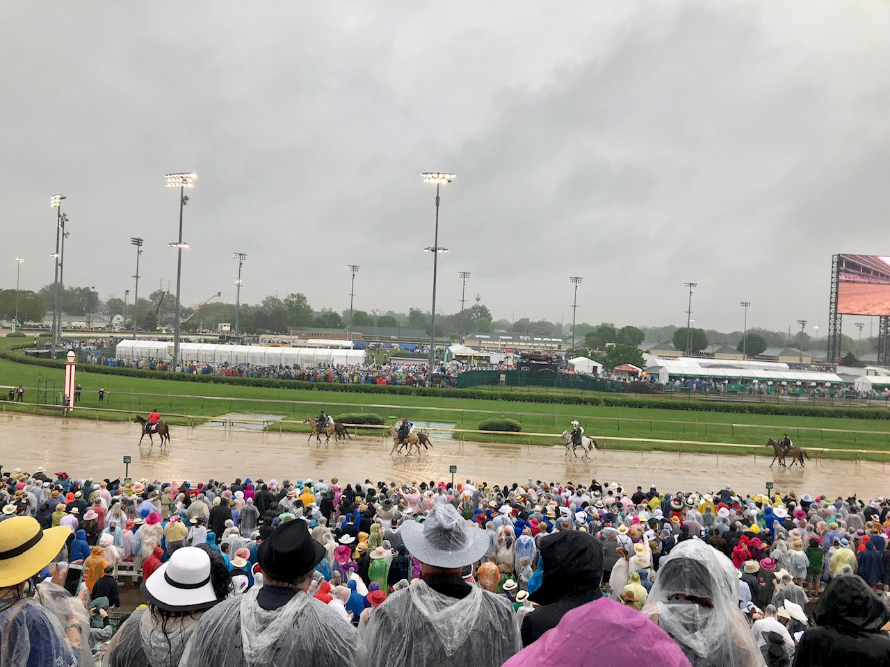 Wondering About the Temp at Kentucky Derby? Heres What to Expect!