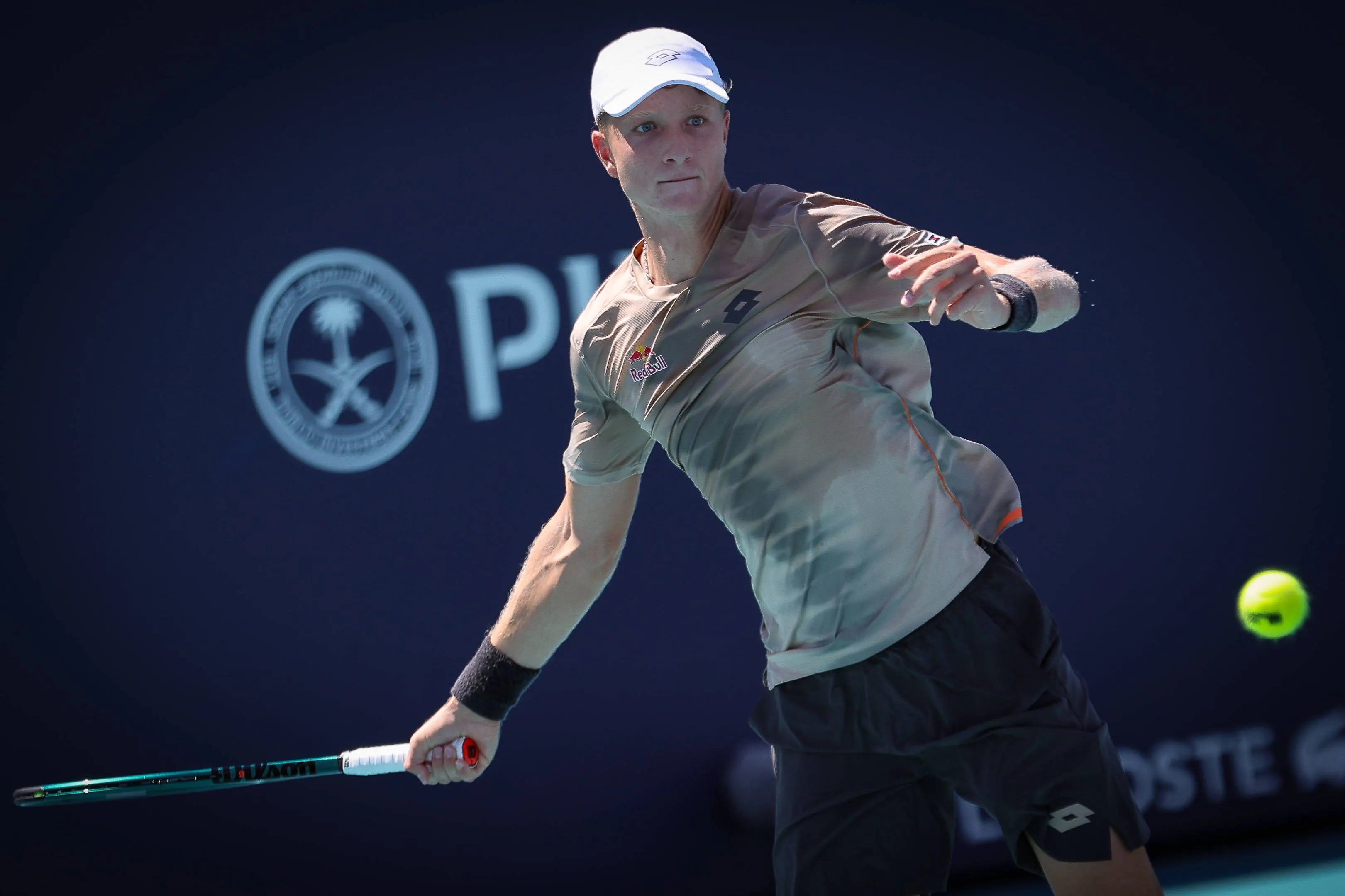 P Martinez Tennis News: Whats the Latest Buzz Around This Player?