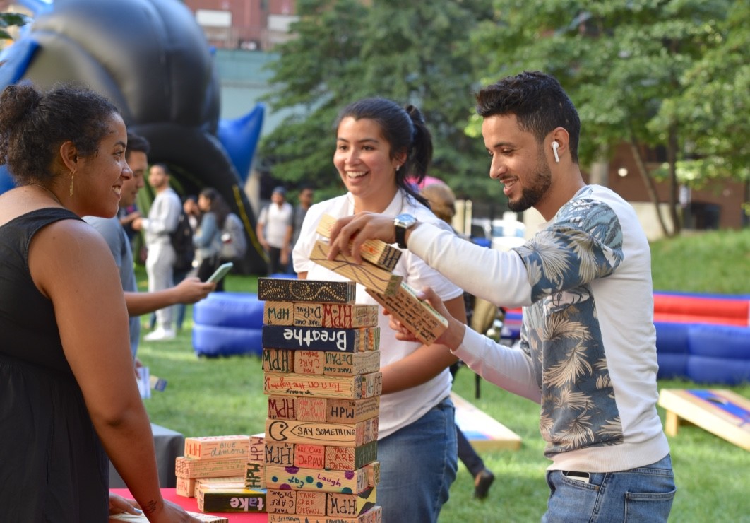 De Paul Age Range: Exploring the Diversity of Students at DePaul