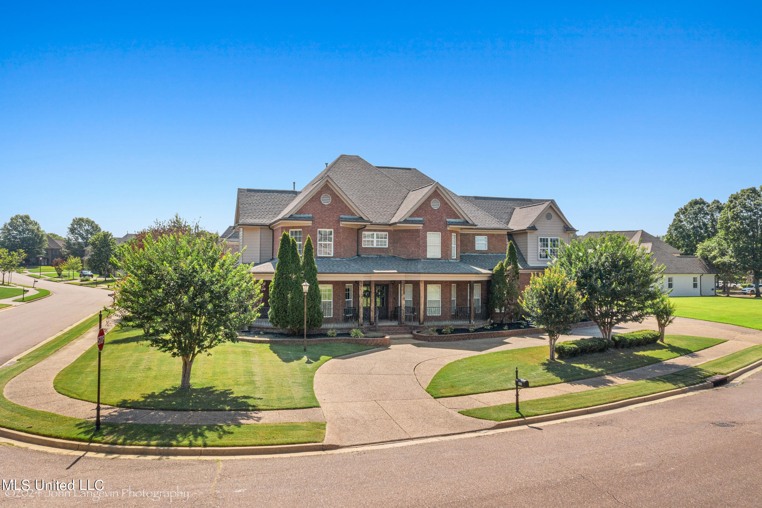 Cherokee Valley Olive Branch: Find Homes, Shops easily