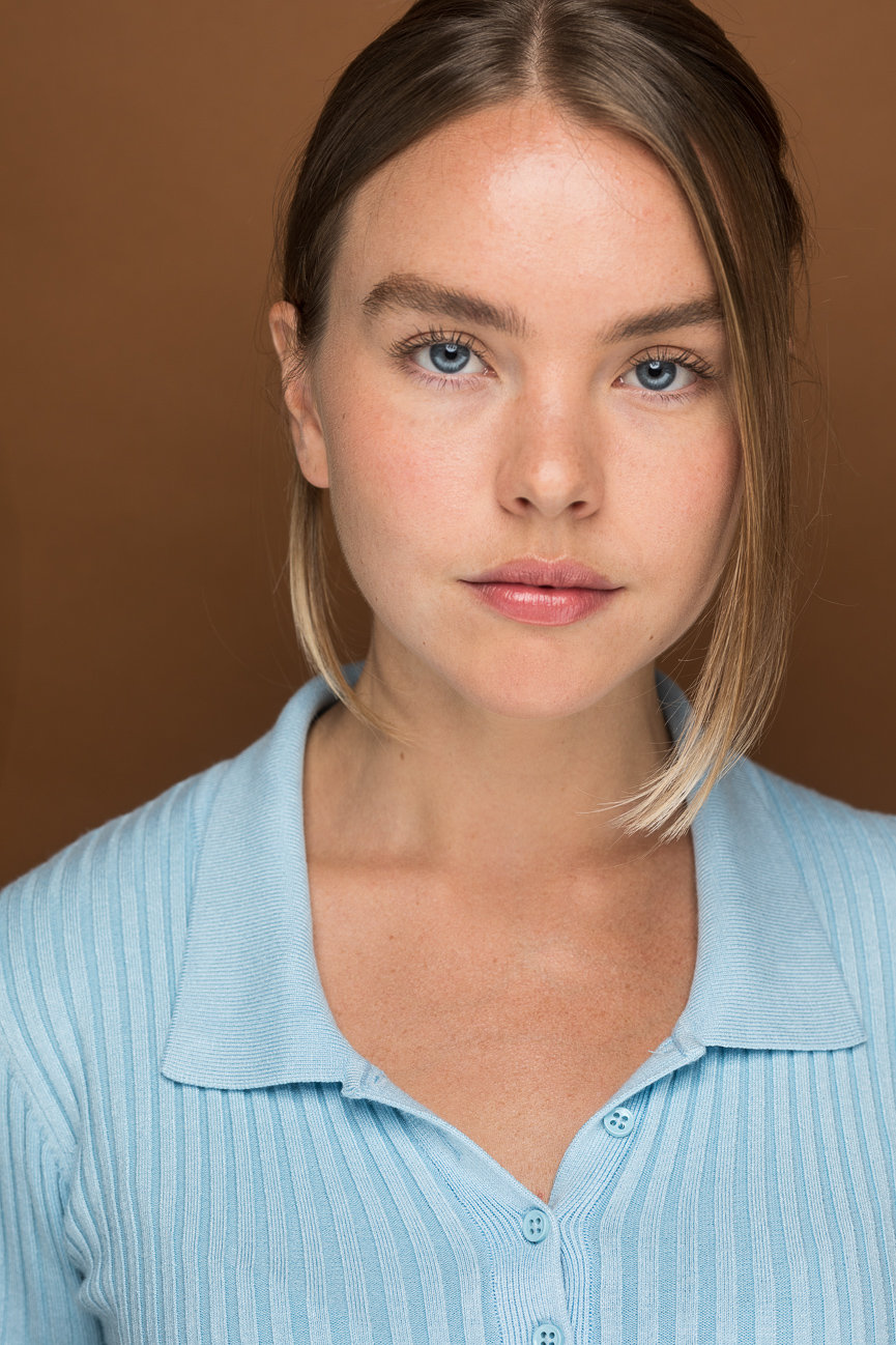 Olivia Larsen: Get the Inside Scoop (Easy-to-Read Bio Guide)