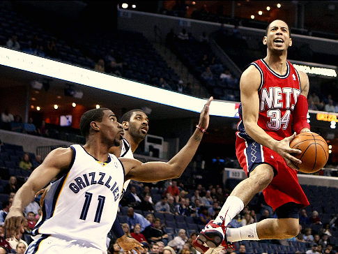 2010 NJ Nets: a look back at brook lopez in that season.
