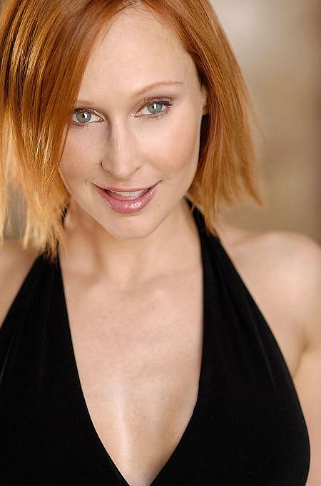 lola davidson: Check Out Her Bio, Pictures, and Social Media.