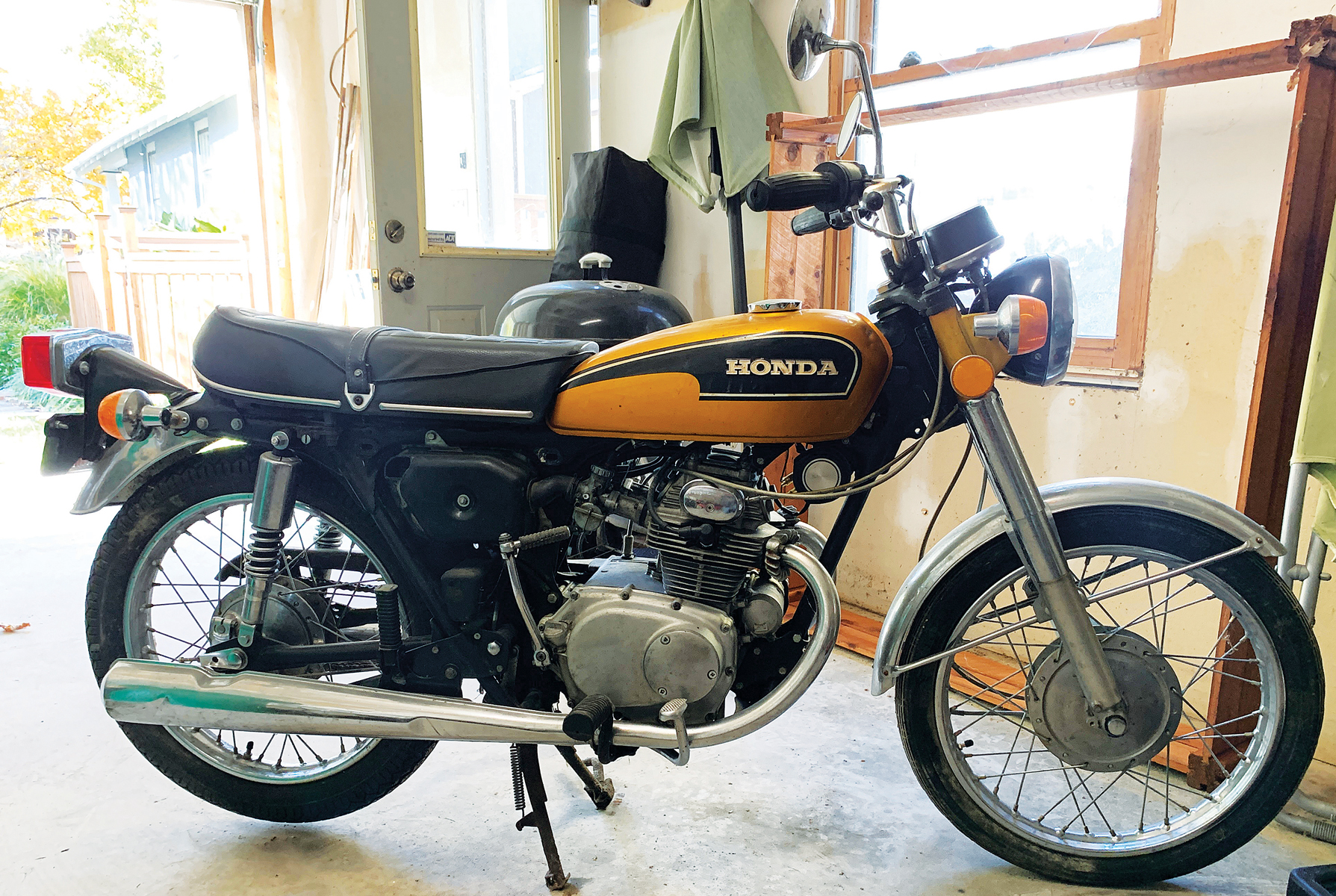 Restoring a honda 1972 motorcycle? Follow these simple steps for a great result.
