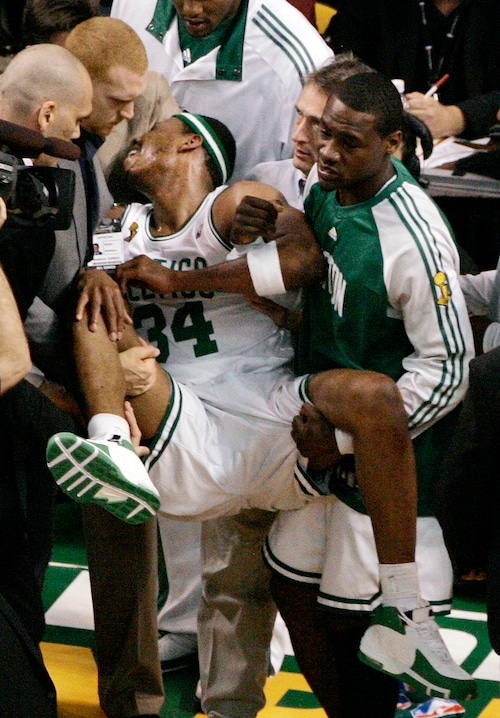 Paul Pierce Wheelchair Picture: Fans React to the Infamous Image