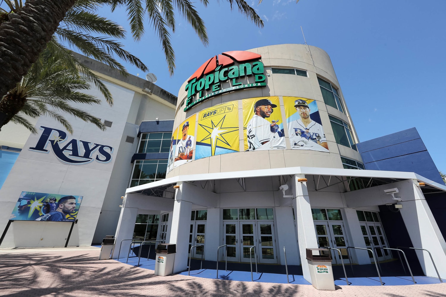 Dont Miss WWE in Tampa 2024: Superstars, Matches, and Ticket Information!