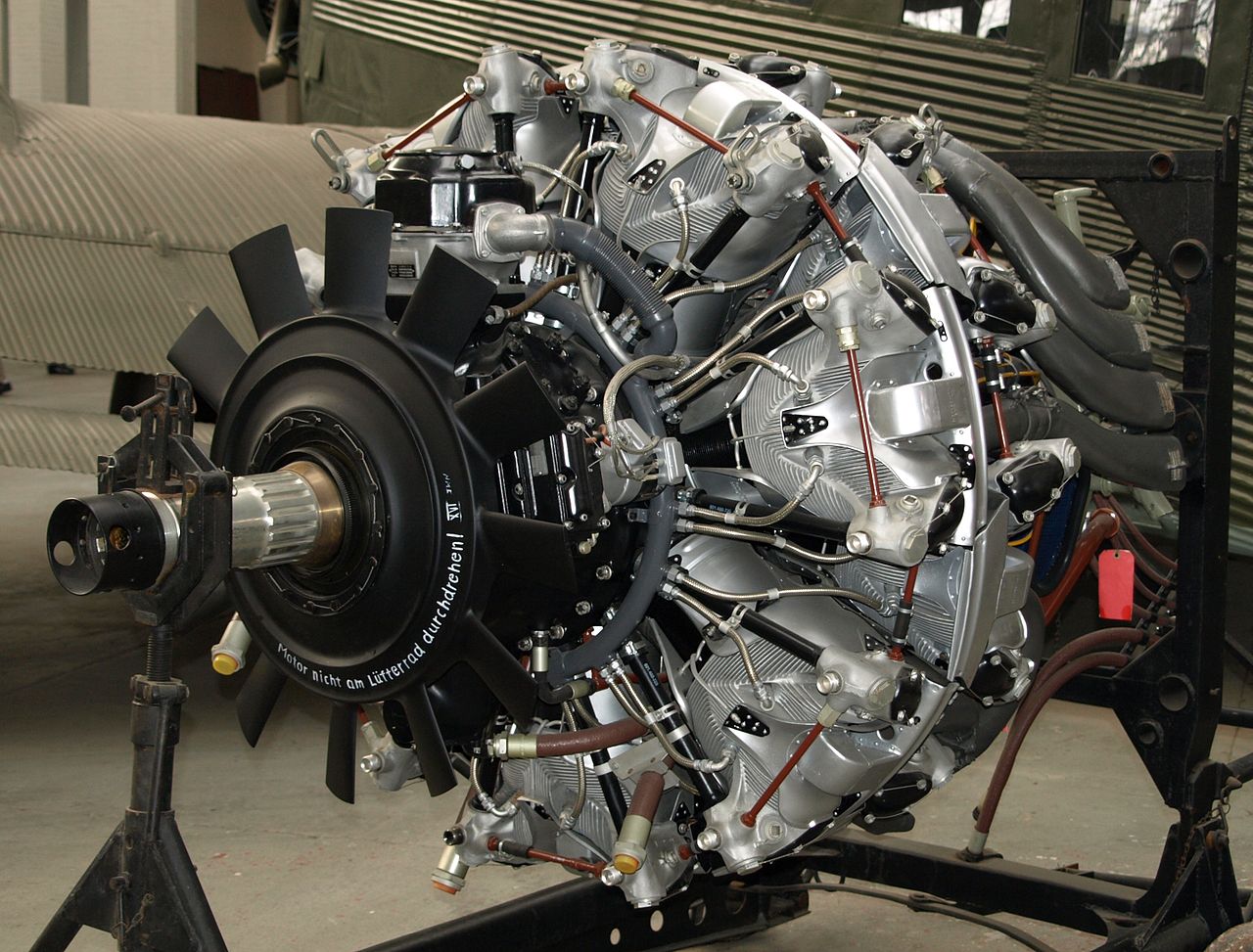 BMW 801 Motor: What Made It Great? (Short Review)