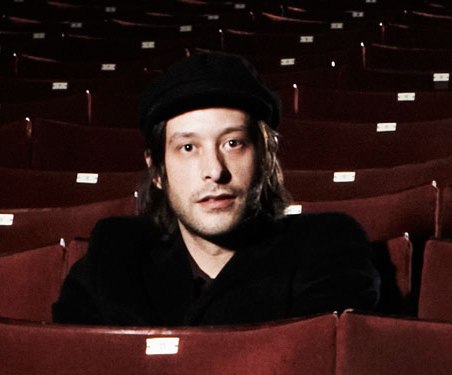 What was Simon Jones Verves role? Discover his key contributions to the bands sound.