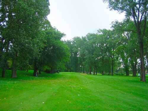How are the course conditions at Sherwood Golf Schererville Indiana? Read recent player reviews and course updates.