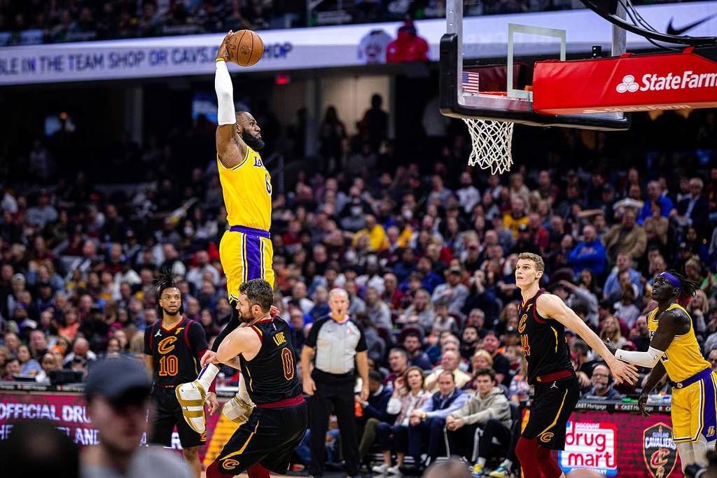 Where Is the Official Lakers Giveaways Schedule (Find Out So You Never Miss Free Gear)