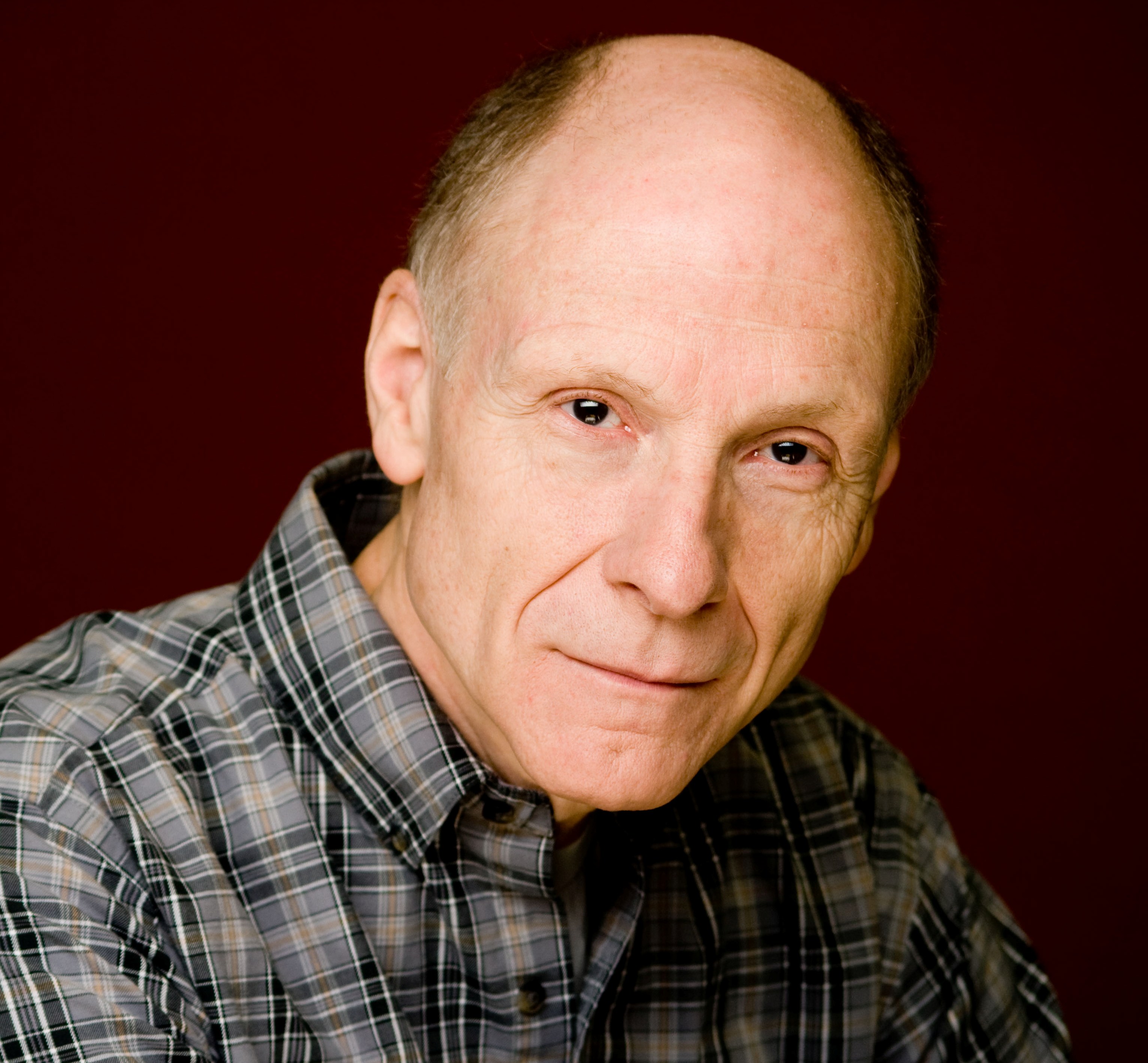 Who is Tom Bolton? Get the simple, easy-to-understand facts about this interesting person now.