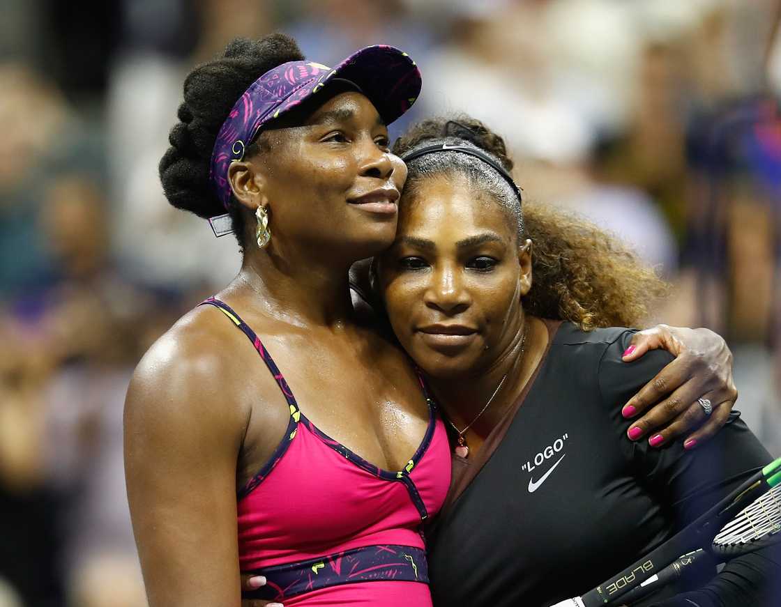 Whos better Venus or Serena? Comparing stats and achievements.
