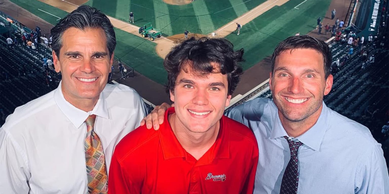 How can you learn more about Stefan Caray online? Explore his recent projects and updates using these simple ways.