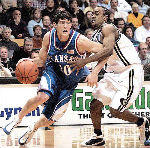 What made Kirk Hinrich college stats so notable? Explore his impressive performance playing for the Jayhawks basketball team.