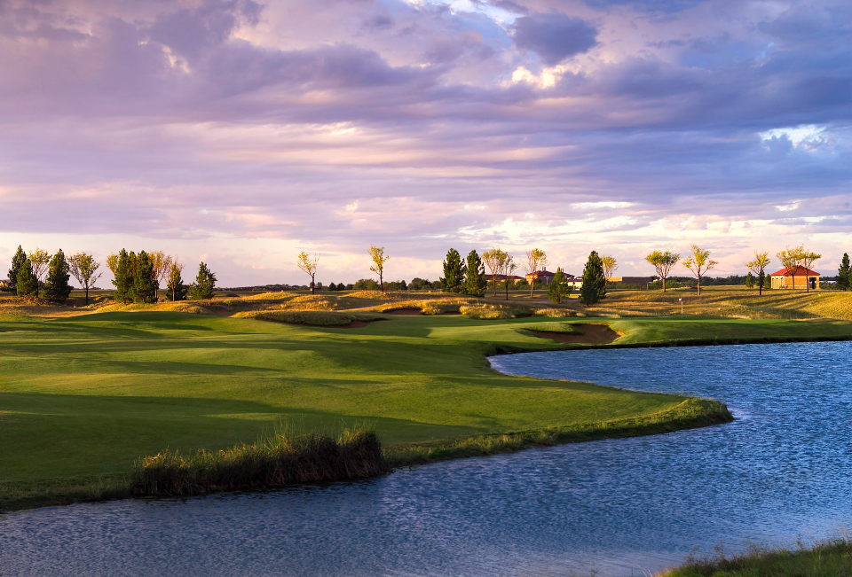 Why do golfers recommend the rawls golf course? Discover its amazing features.