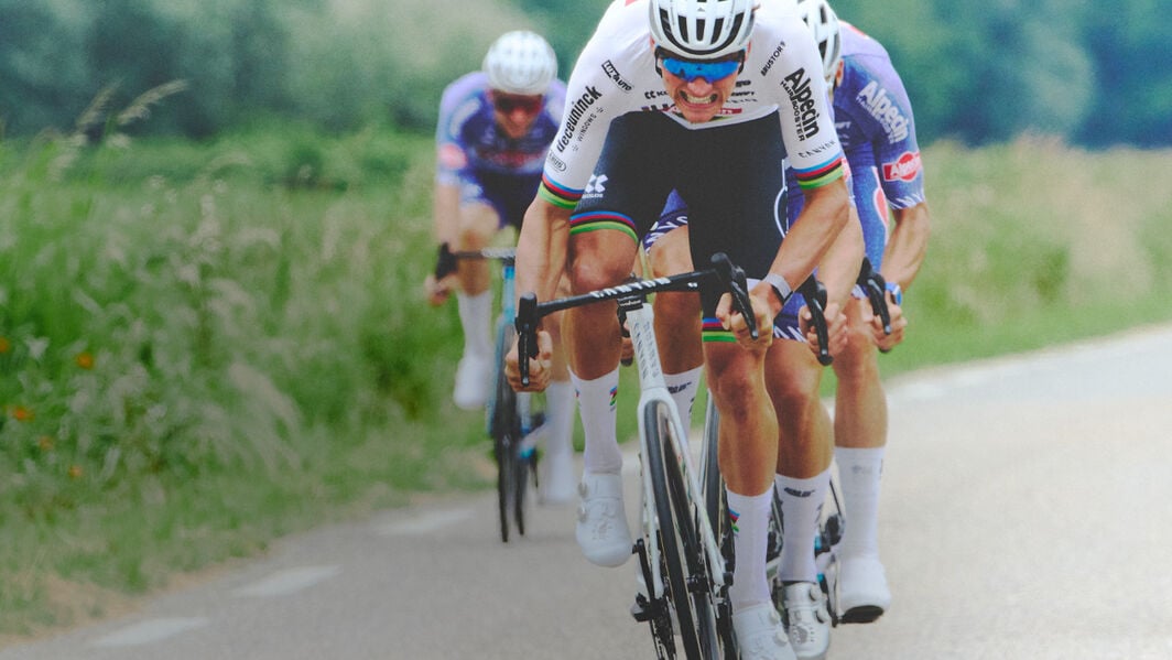 Want to know how to ride like a pro? (Top secrets revealed by professional cyclists for better performance).