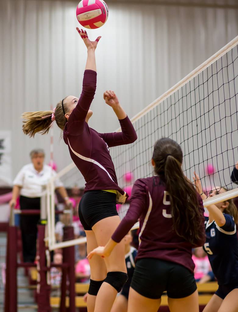 What is a Volley Shot? Tips to Improve Your Volley Game