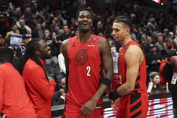 Suns take on Trail Blazers: Dont miss the game!