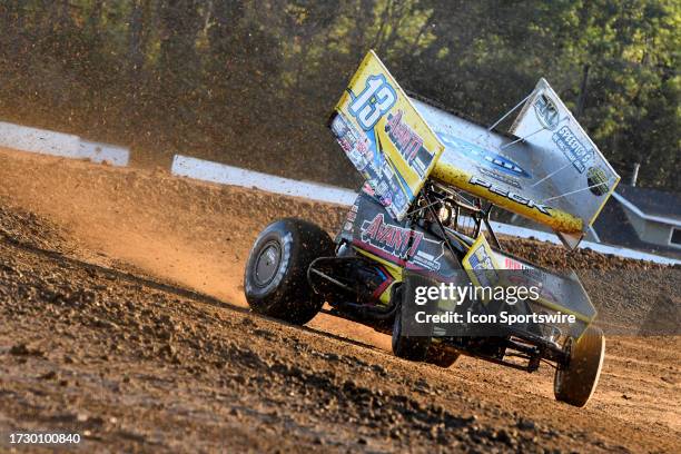 Where can you find awesome sprint car racing photos? Check out these top online galleries for action shots!