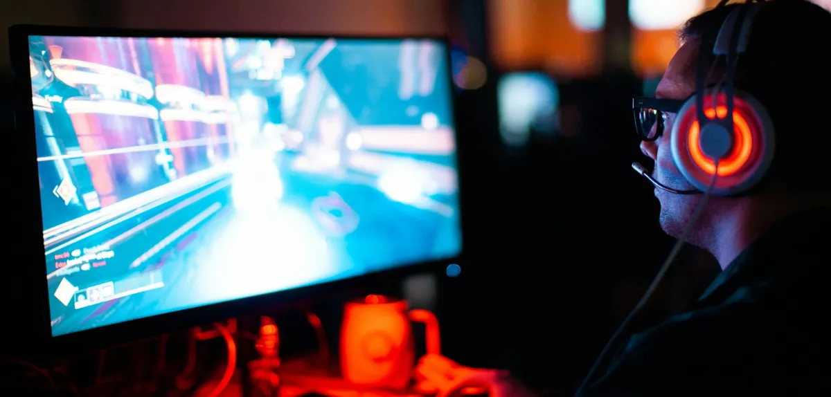 What is stream sniping really? Learn all about this gaming tactic and how it works.