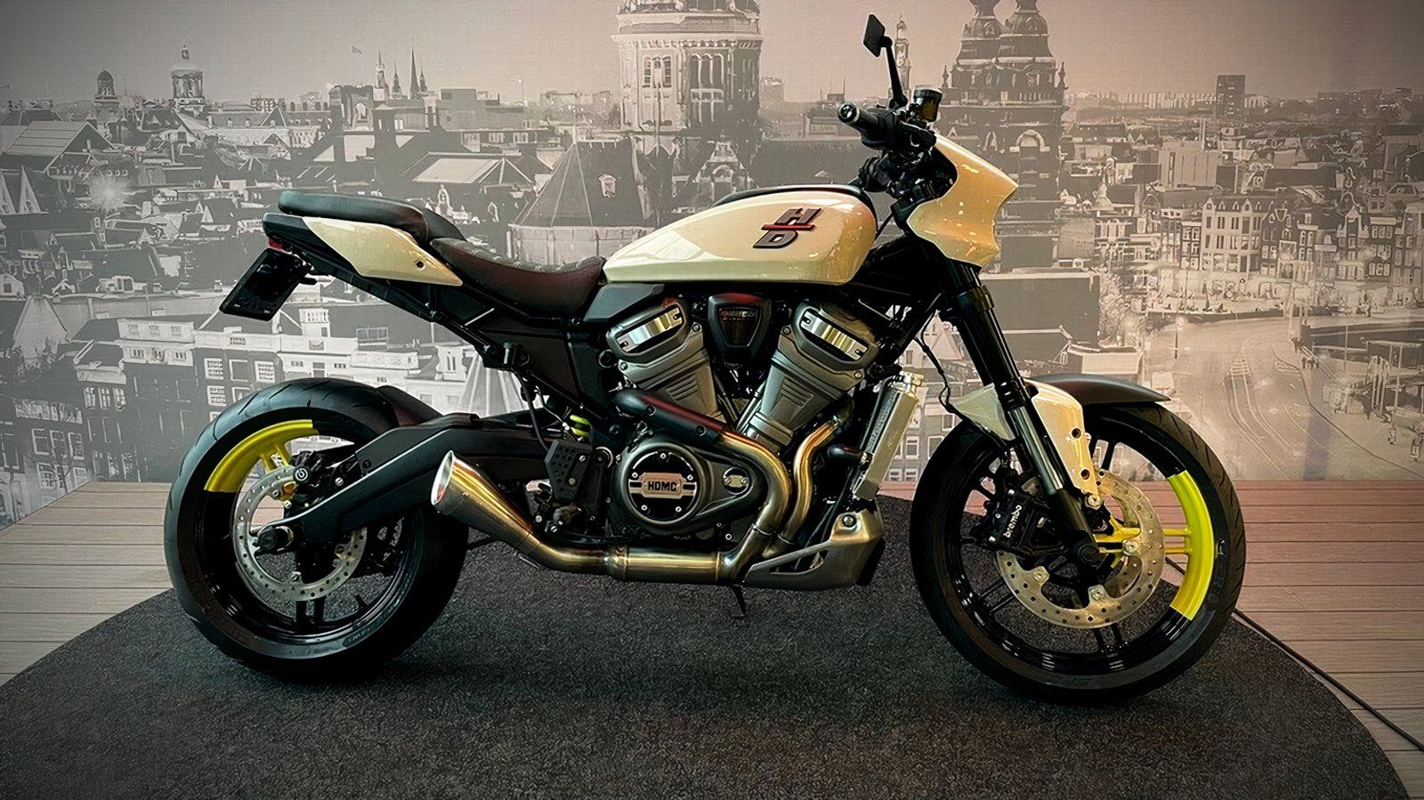 What is a supermoto harley (Learn all about this unique and thrilling custom motorcycle style)
