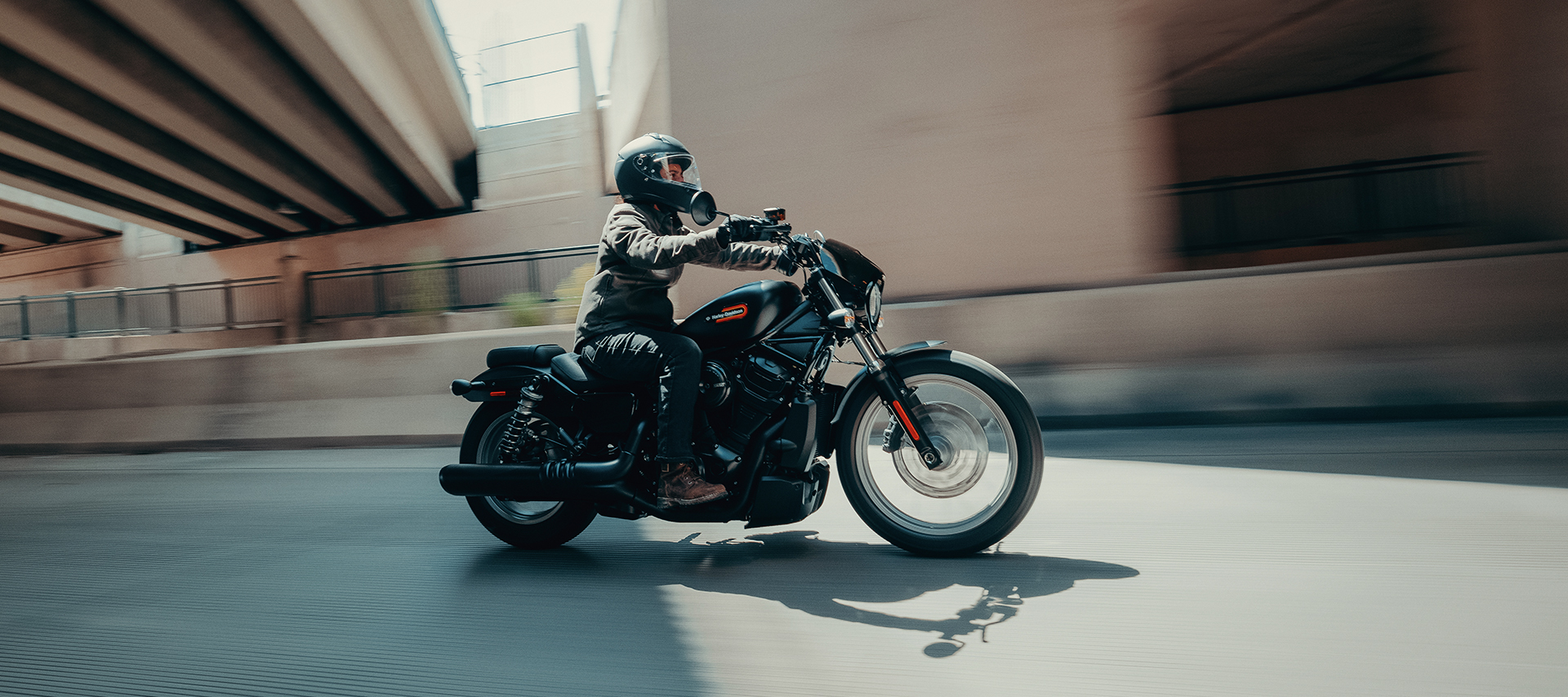 Where can you see pictures of a Harley Knight Rider? Find the best photos and videos online now.