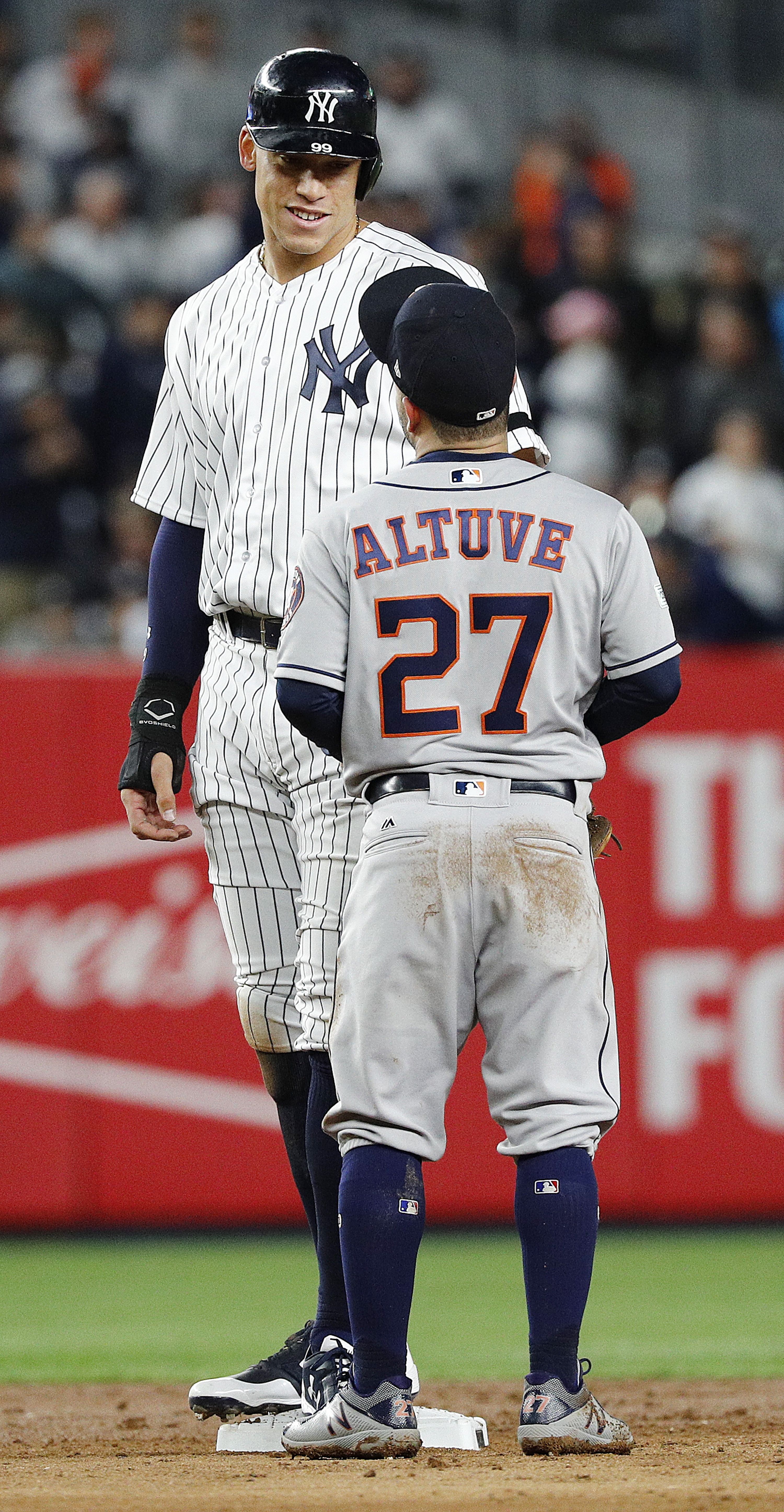 Whats the story with that altuve and judge picture? Learn the details behind the famous shot!