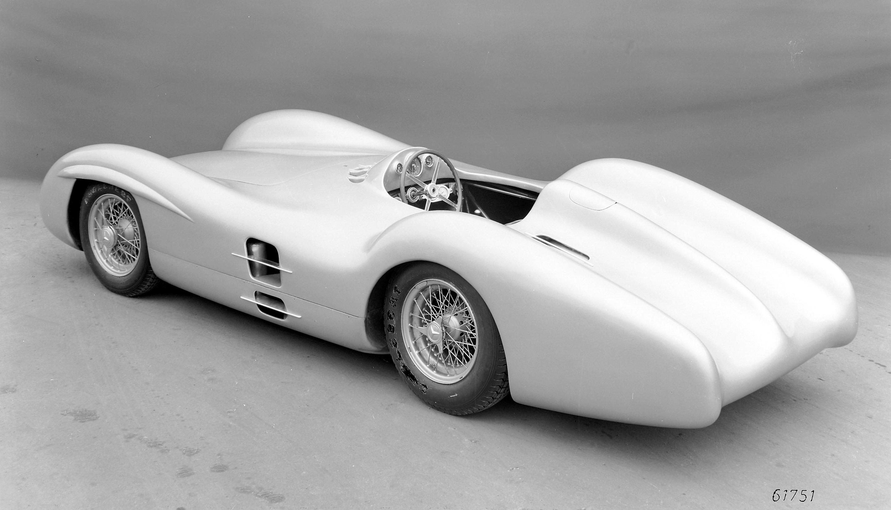1954 mercedes-benz w196: Whats its true value? Exploring the history of this priceless silver arrow.