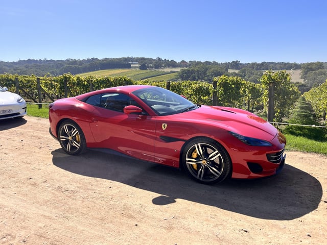 dark red ferrari pics why people love its look.