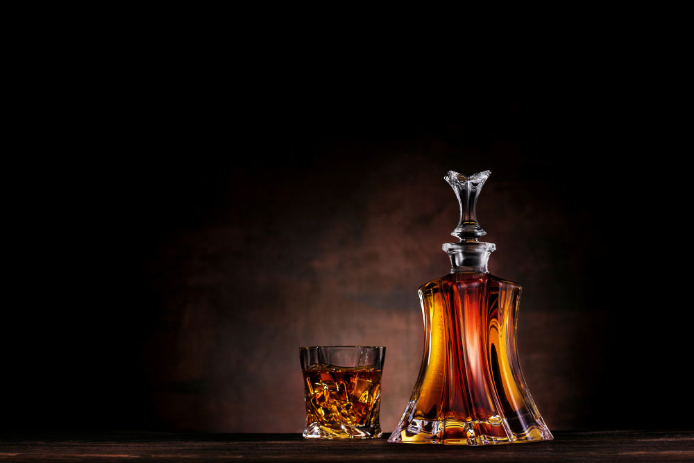 Can sunshine and whiskey really improve your mood? Discover how this combination brings pure happiness.