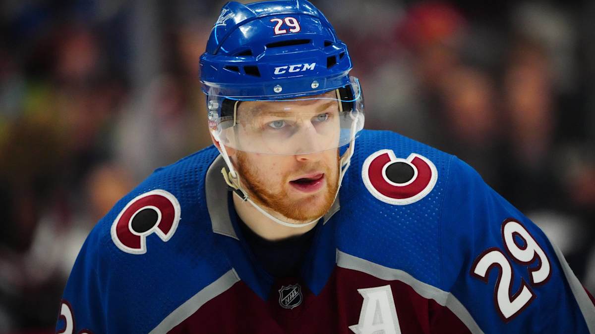 Whats Nathan MacKinnons salary these days? (Get the easy numbers on his big hockey pay)