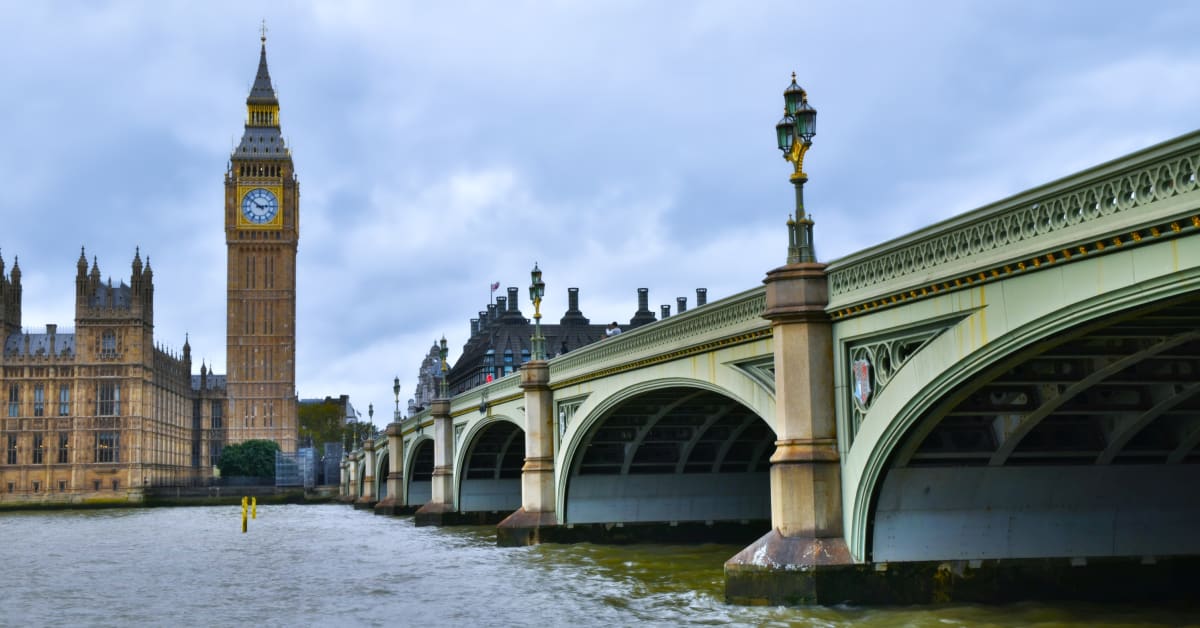 How to book the best ireland scotland and england tours? Simple advice for an awesome adventure.