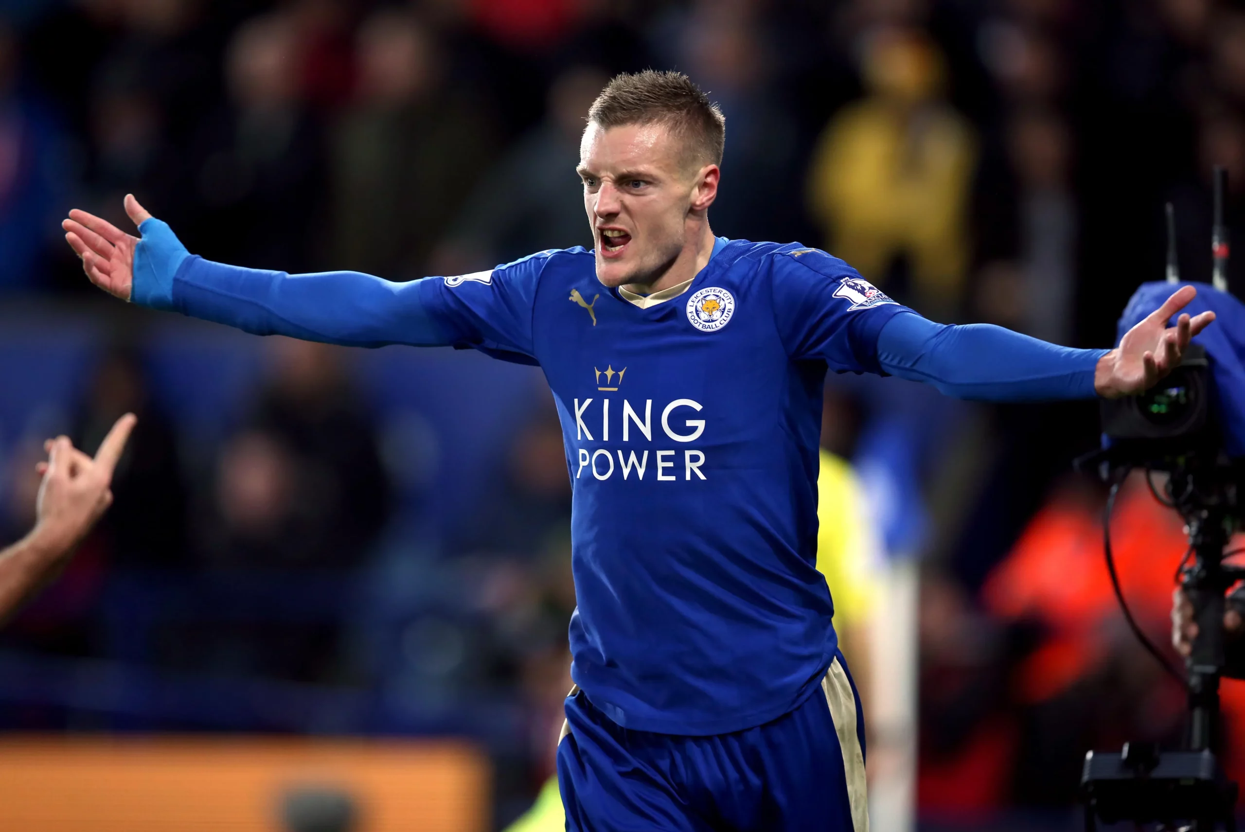 Could a Jamie Vardy transfer actually happen soon? We look at his chances and possible new clubs.