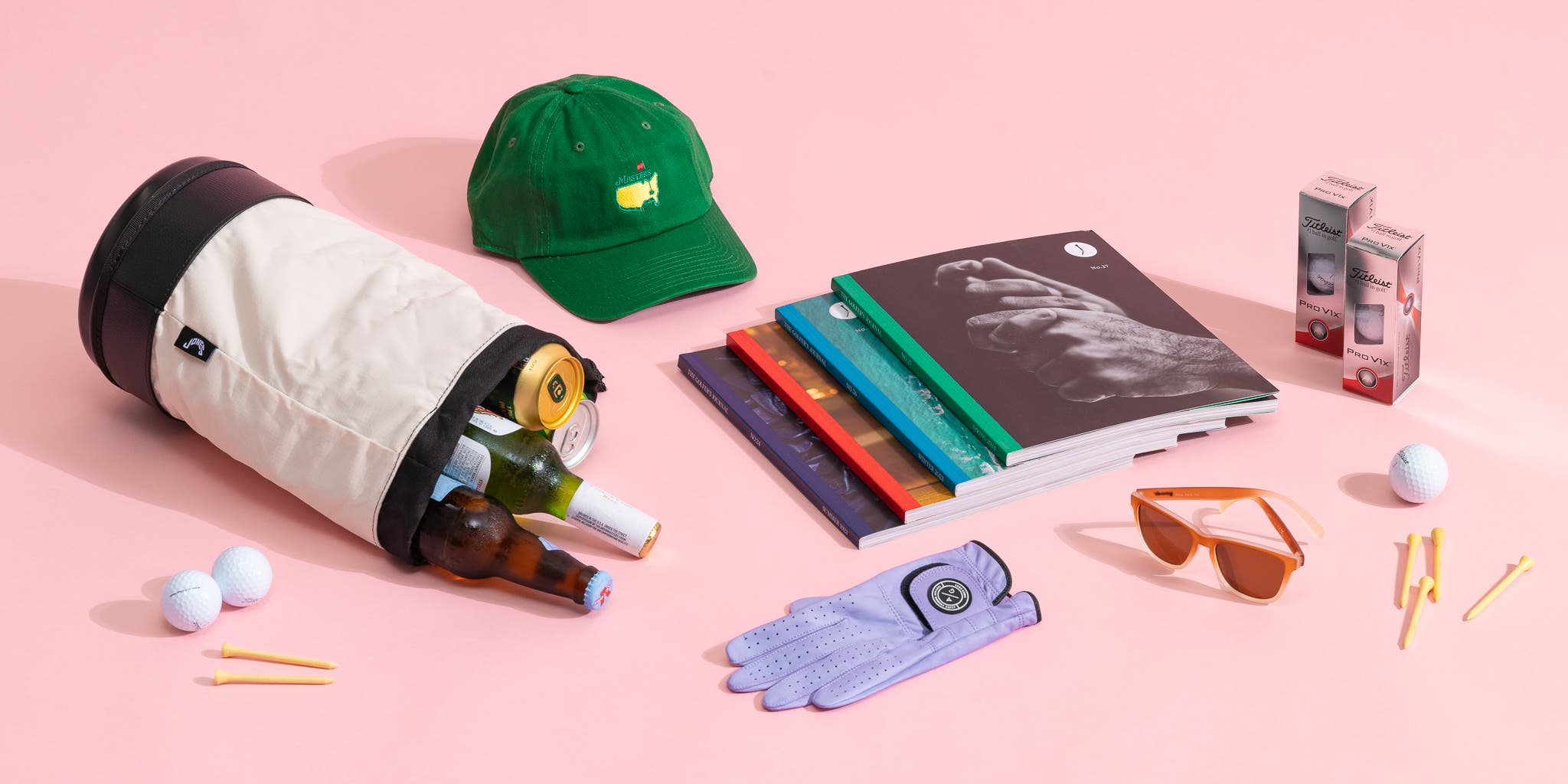 Need affordable small gifts for golfers? Check out these top budget-friendly picks that are really great.