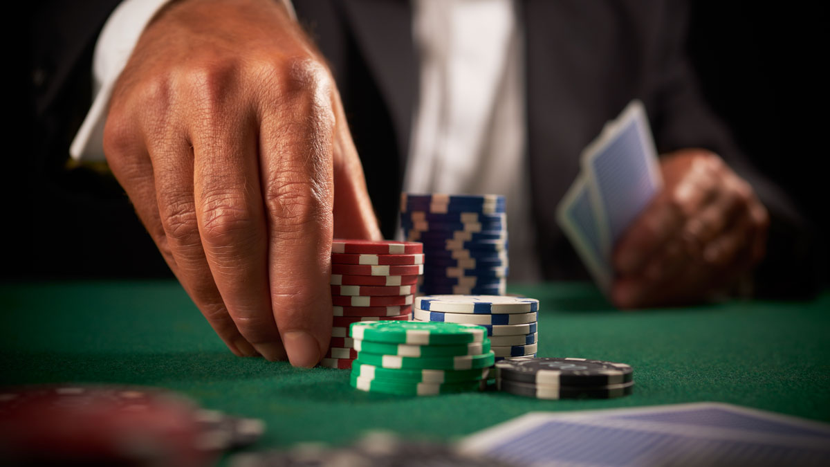 What are common poker cold call mistakes to fix? (Avoid these errors to save your poker chips)