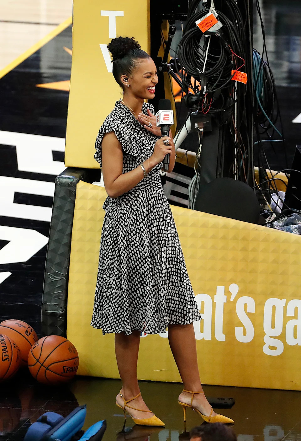 Malika Andrews Feet What Shoes She Wears On TV Shows