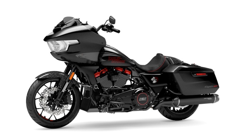 How much do harleys weigh? Learn the real weights of these iconic bikes.