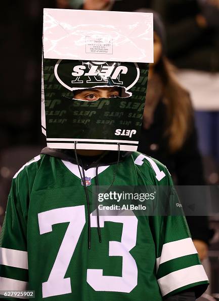 Why Jets Fans Bag Head? 3 Big Reasons Behind the Craze
