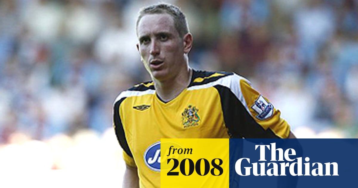 Why England National Football Team 2008 Campaign Disappointed Fans